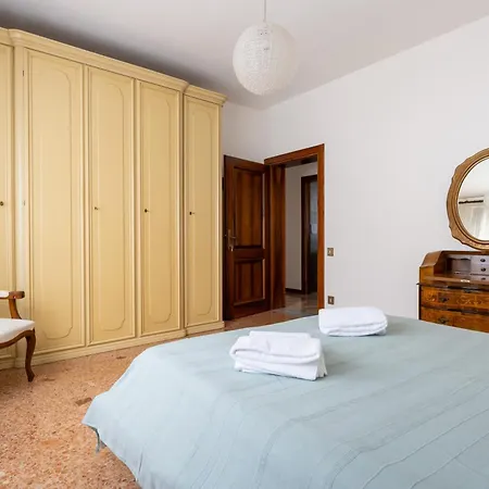 펜션 Casa 94 - Bright Apartment, 15min From Venice *