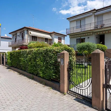 Casa 94 - Bright Apartment, 15min From Venice Tatil Evi *