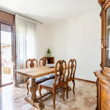 Ferienhaus Casa 94 - Bright Apartment, 15min From Venice Favaro Veneto