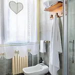 Casa 94 - Bright Apartment, 15min From Venice 度假居 *