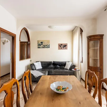 Holiday home Casa 94 - Bright Apartment, 15min From Venice *