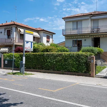 Casa 94 - Bright Apartment, 15min From Venice